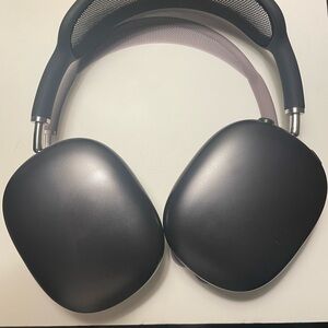 Used Airpods Max Space Gray